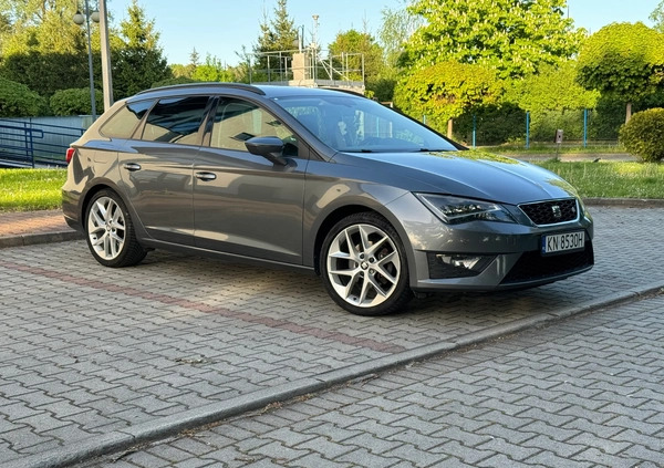 Seat Leon cena 47500 przebieg: 199000, rok produkcji 2015 z Szadek małe 562